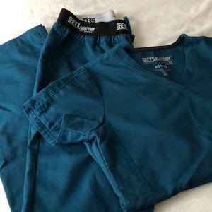 Grey’s Anatomy Active Scrubs